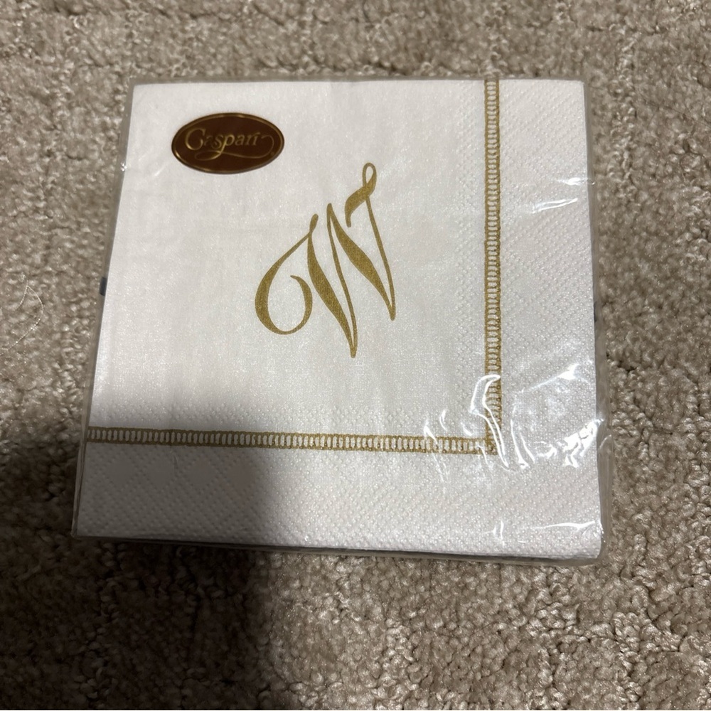 Caspari Hemstitch Script Letter W 20 Triple Ply Napkins 25cmx25cm
